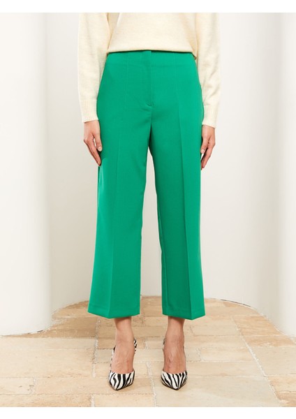 Yeni Sezon Kadın Standart Fit Düz Pantolon modelleri