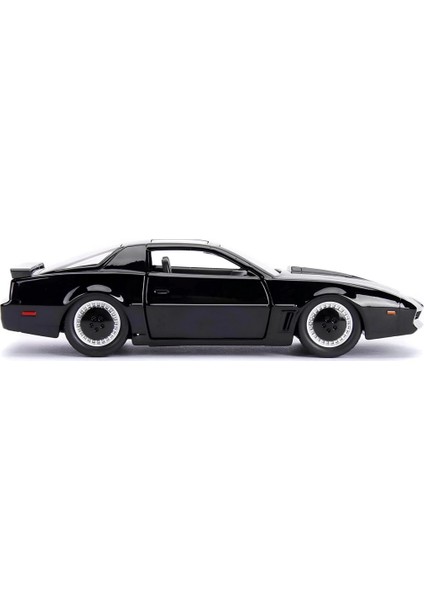 Bfs Jada 1:32 Knight Rider Kitt fırsatları