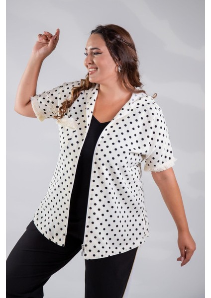 Kadın 8015 Puantiyeli Kapüşonlu Bluz Beyaz