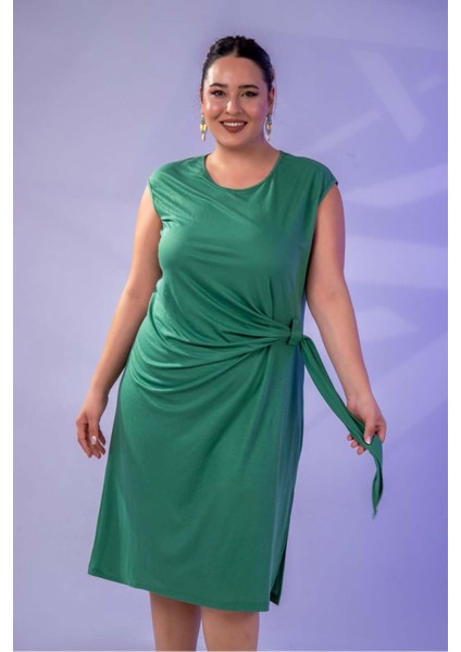 Kadın Büyük Beden Bel Detaylı Kolsuz Yeşil Elbise