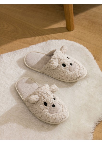 Yeni Sezon 3D Aplikeli Pelüş Kadın Ev Terliği fiyatları