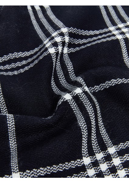 Yeni Sezon Ekose Desenli Püsküllü Kadın Atkı modelleri