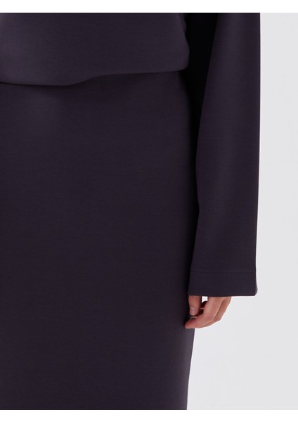 Yeni Sezon Kadın Dar Fit Düz Etek indirimleri