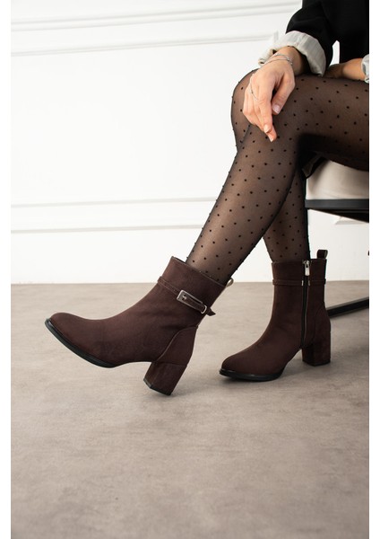Kadın Kahve Süet Lucy Model Yandan Fermuarlı Sivri Burun Kısa Topuklu Bot fırsatları