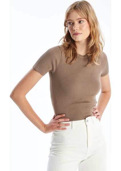 Yeni Sezon Bisiklet Yaka Düz Kısa Kollu Kadın Triko Kazak