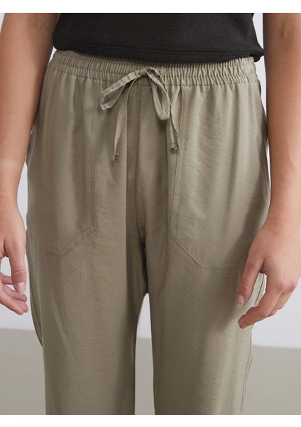 Yeni Sezon Beli Lastikli Loose Fit Kadın Pantolon modelleri