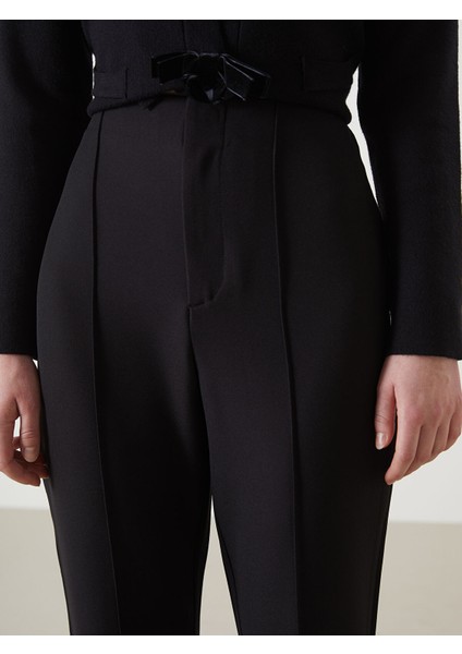 Yeni Sezon Standart Fit Kadın Pantolon indirimleri