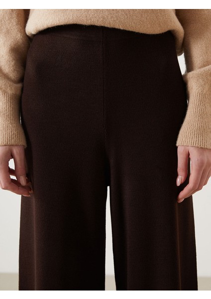 Yeni Sezon Beli Lastikli Geniş Paça Kadın Triko Pantolon modelleri