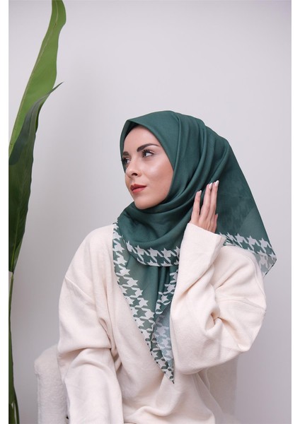 Şık Kazayağı Desenli Dijital Soft Eşarp fiyatları