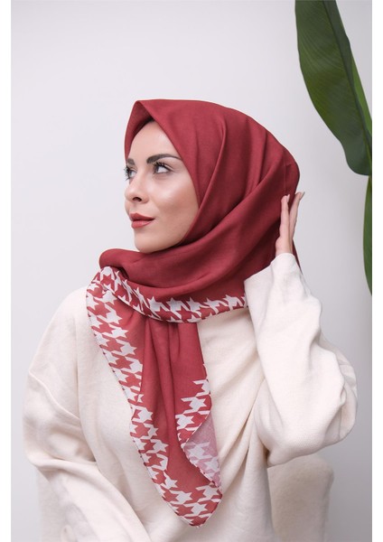 Şık Kazayağı Desenli Dijital Soft Eşarp modelleri