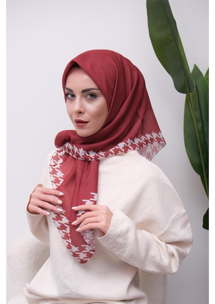 Şık Kazayağı Desenli Dijital Soft Eşarp indirimleri