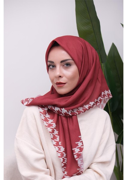 Şık Kazayağı Desenli Dijital Soft Eşarp