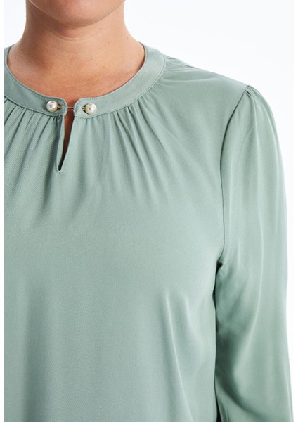 Yeni Sezon Bisiklet Yaka Kadın Bluz modelleri