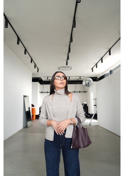 Kendinden Balıkçı Yaka Body Detaylı Triko Hırka fırsatları