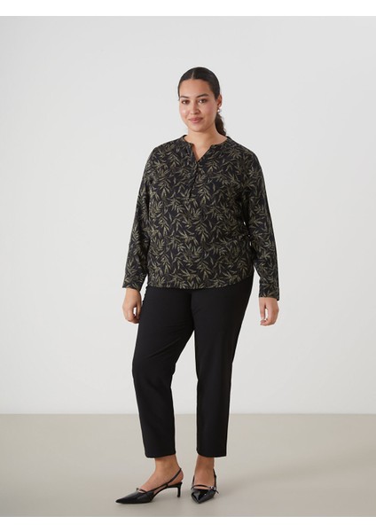 Yeni Sezon Kaçık Yaka Desenli Kadın Bluz modelleri