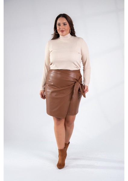 Kadın Büyük Beden Yandan Bağlamalı Suni Deri Taba Etek