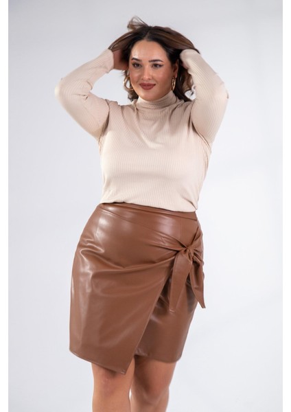 Kadın Büyük Beden Yandan Bağlamalı Suni Deri Taba Etek