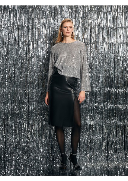 Yeni Sezon Düz Yırtmaç Detaylı Deri Görünümlü Kadın Etek