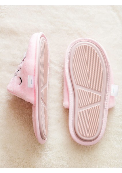 Yeni Sezon Nakışlı Kadın Ev Terliği fırsatları