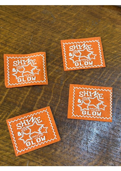 4 Adet Deri Turuncu Yazılı Arma 5x4 cm fırsatları