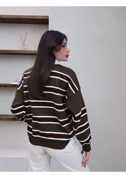 Çizgili Polo Yaka Oversize Triko Kazak indirimleri