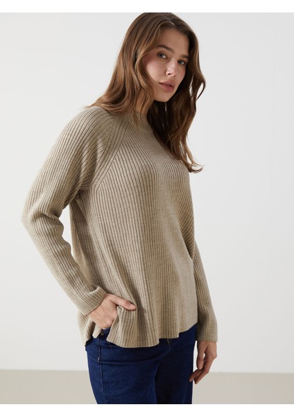 Yeni Sezon Yarım Balıkçı Yaka Oversize Kadın Triko Kazak