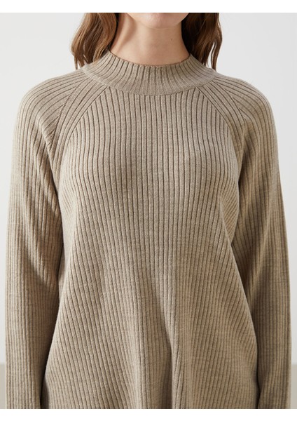 Yeni Sezon Yarım Balıkçı Yaka Oversize Kadın Triko Kazak modelleri