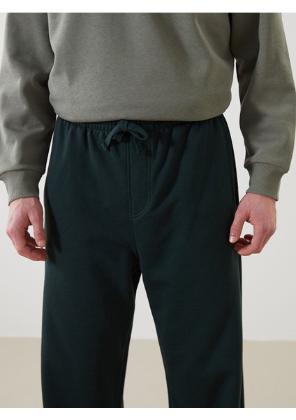 Yeni Sezon Rahat Kalıp Beli Bağcıklı Erkek Kalın Eşofman Altı modelleri