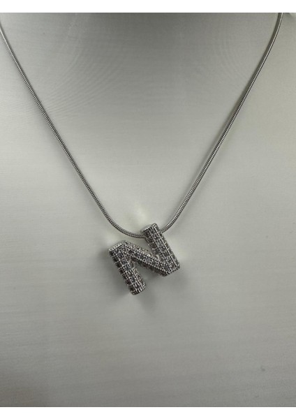 Gümüş Renk Taşlı N Harfi Kolye modelleri