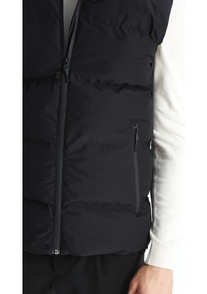 Yeni Sezon Standart Kalıp Kapüşonlu Erkek Şişme Yelek modelleri