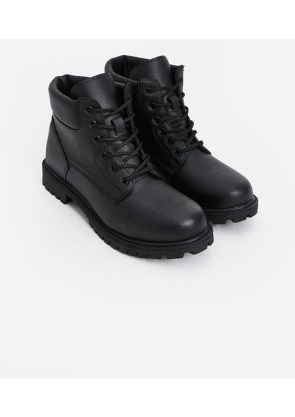 Yeni Sezon Bağcıklı Deri Görünümlü Erkek Bot