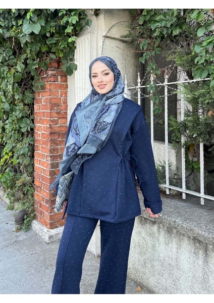 Kadın Taşlı Tünel Detaylı Takım 41448 - Lacivert