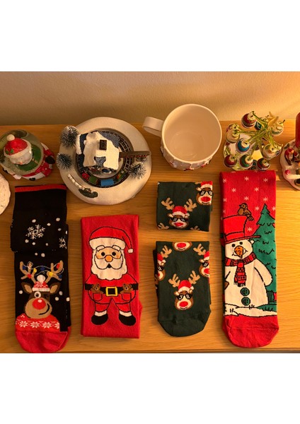 Al Bi 90Lık Karışık Renkli Unisex Yılbaşı Temalı Çorap 4'lü Set indirimleri