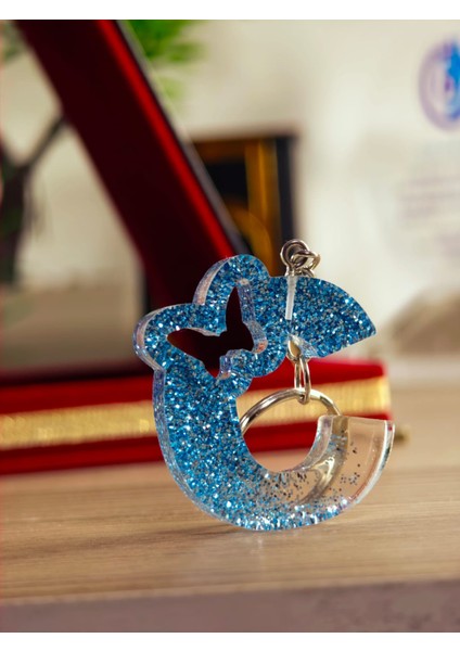 Kelebek Harfli Anahtarlık Hediyelik Ürün El Yapımı Epoksi Reçine Anahtarlık Kişiye Özel Harf Anahtarlık