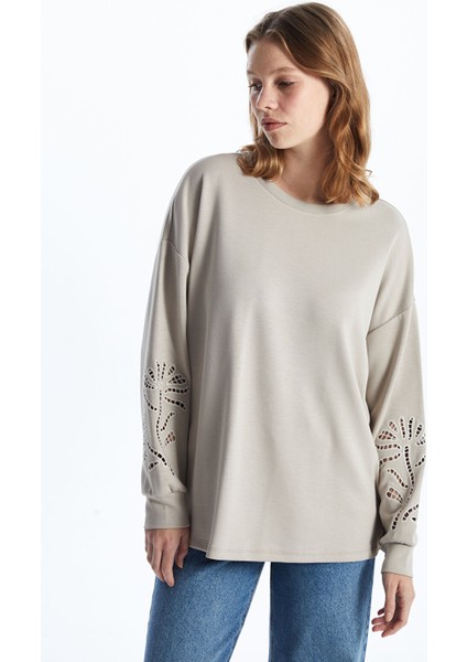 Yeni Sezon Bisiklet Yaka Ajurlu Oversize Kadın Sweatshirt