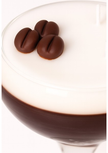 Kahveli Mum Martini Bardağında fırsatları