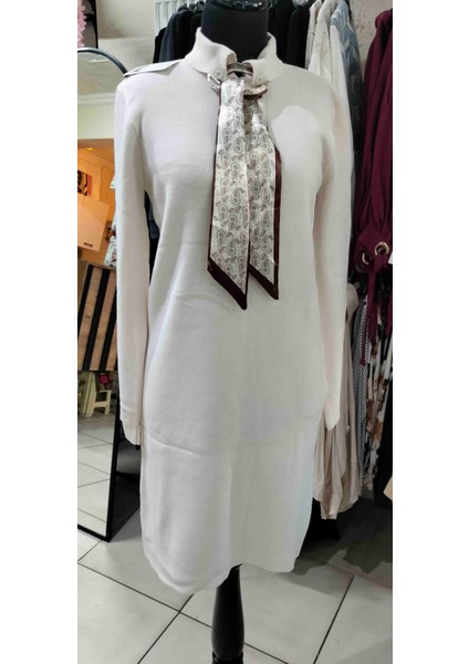 Kadın Krem Fular Detaylı Akrilik Triko Elbise