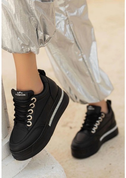 Lvsqvr Lulu Siyah Cilt Bağcıklı Spor Ayakkabı (Numara: 38) modelleri