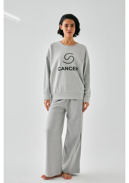 Kadın Gri Yengeç Burcu Oversize 2 Iplik Eşofman Ev Giyim Takımı modelleri