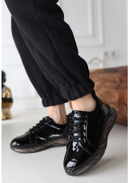 Lvsqvr Piona Siyah Rugan Gri Tabanlı Spor Ayakkabı (Numara: 38) fiyatları