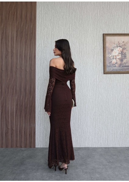 Astarlı Madonna Yaka Elbise indirimleri