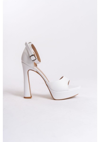 Beyaz Cilt Kadın Sade Bilekten Tokalı Abiye Orta Kalın Yüksek Klasik Topuklu Ayakkabı indirimleri
