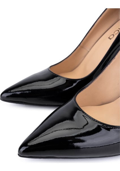 Kadın Hakiki Deri Siyah Rugan Topuklu Ayakkabı 1036 8120 Bn Ayk SK25-26 Sıyah Rgn modelleri