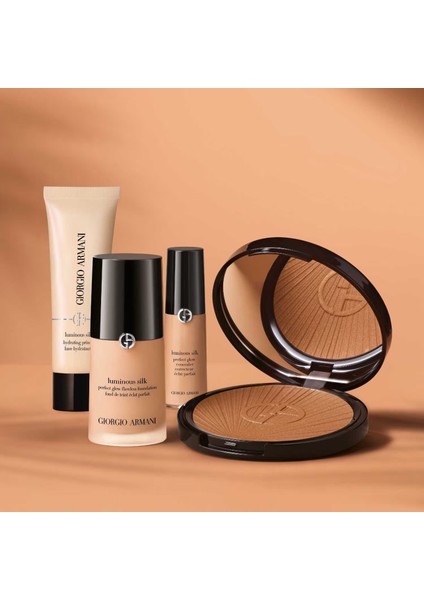 Luminous Silk Bronzer - Bronzlaştırıcı Pudra 90 Golden Sunrays (18 G) fırsatları