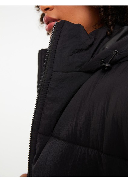 Yeni Sezon Kadın Kapüşonlu Düz Şişme Yelek fırsatları