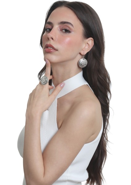 Kadın Antik Gümüş Kaplama Ayarlanabilir Çiçek Motifli Yüzük & Sallantılı Model Küpe fırsatları