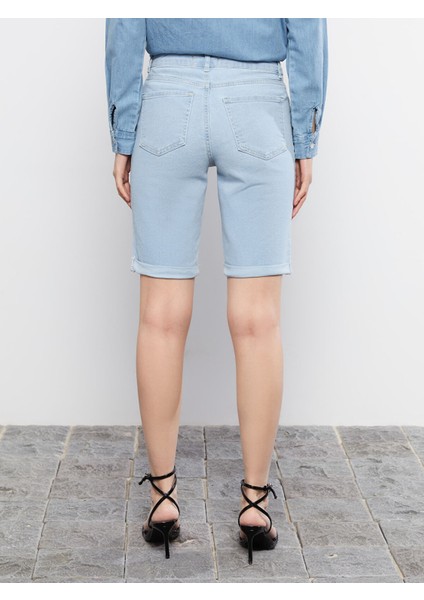 Yeni Sezon Standart Fit Düz Cep Detaylı Kadın Rodeo Jean Şort indirimleri