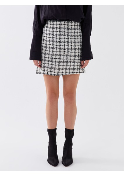 Yeni Sezon Standart Fit Desenli Kadın Tüvit Etek modelleri