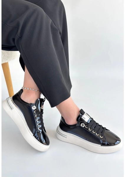 Lvsqvr Hley Siyah Rugan Paraşüt Detaylı Bağcıklı Spor Ayakkabı (Numara: 37) fiyatları