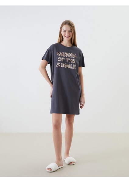 Yeni Sezon Bisiklet Yaka Baskılı Kadın Gecelik